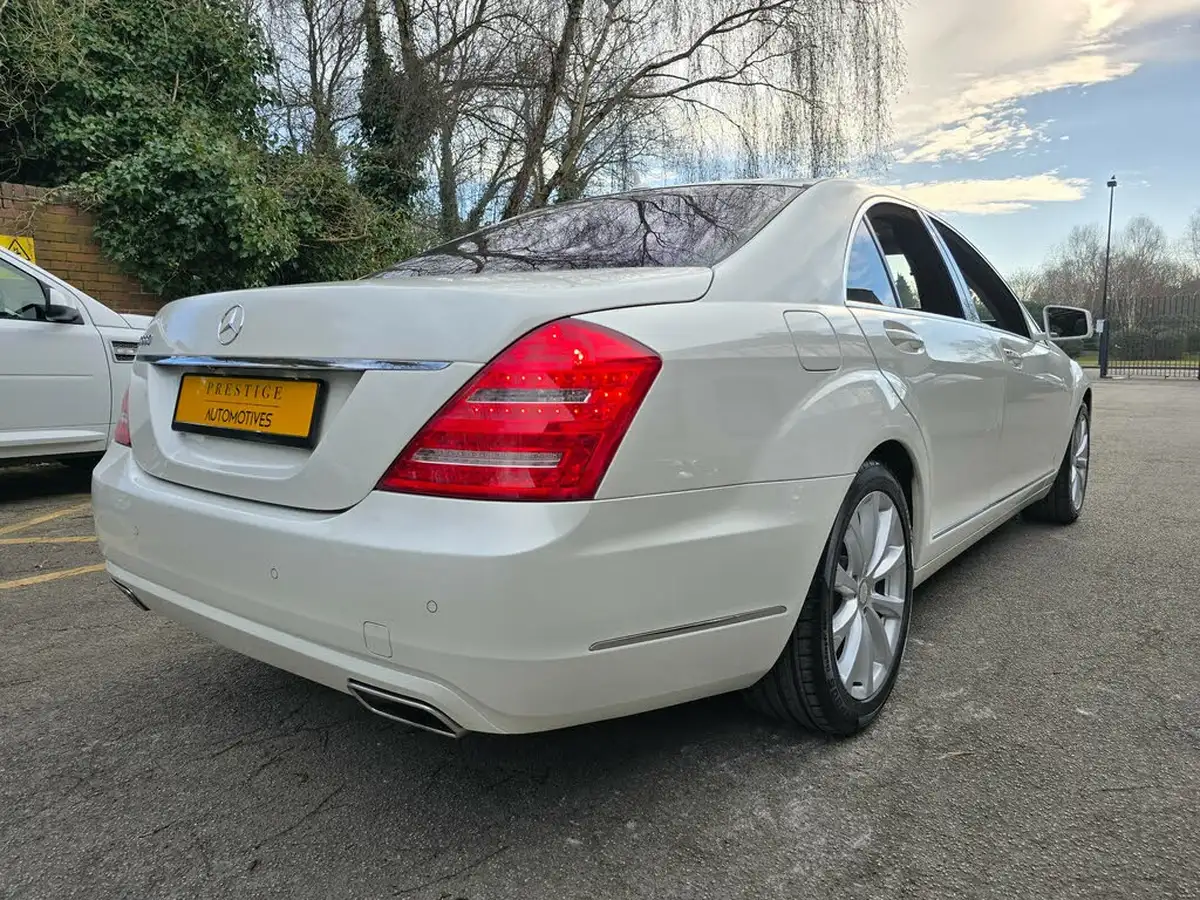 2011-mercedes-benz-s-class-55-s500-big-5