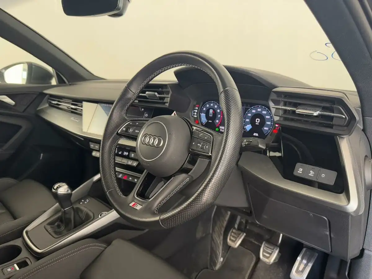 2021-audi-a3-10-30-tfsi-s-line-saloon-4d-big-21