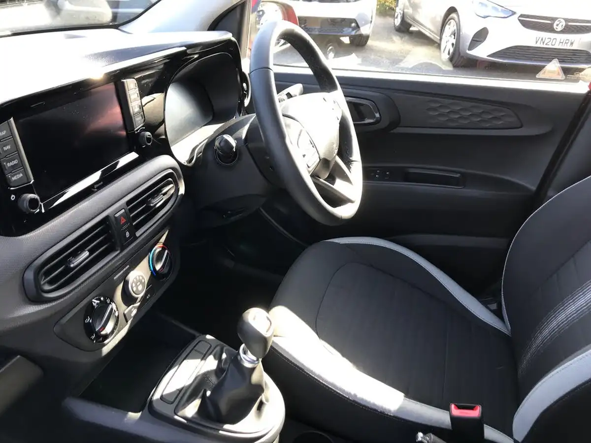 2025-hyundai-i10-10-advance-63ps-big-4