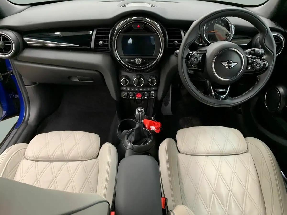2020-mini-cooper-15-cooper-exclusive-hatchback-5d-big-2
