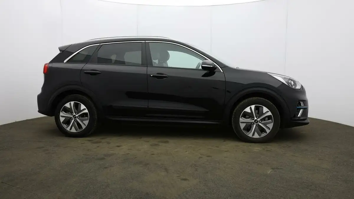 2022-kia-e-niro-ev-2-64-big-7