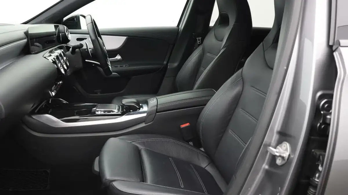 2019-mercedes-benz-a-class-20-a35-amg-premium-hatchback-5d-big-13