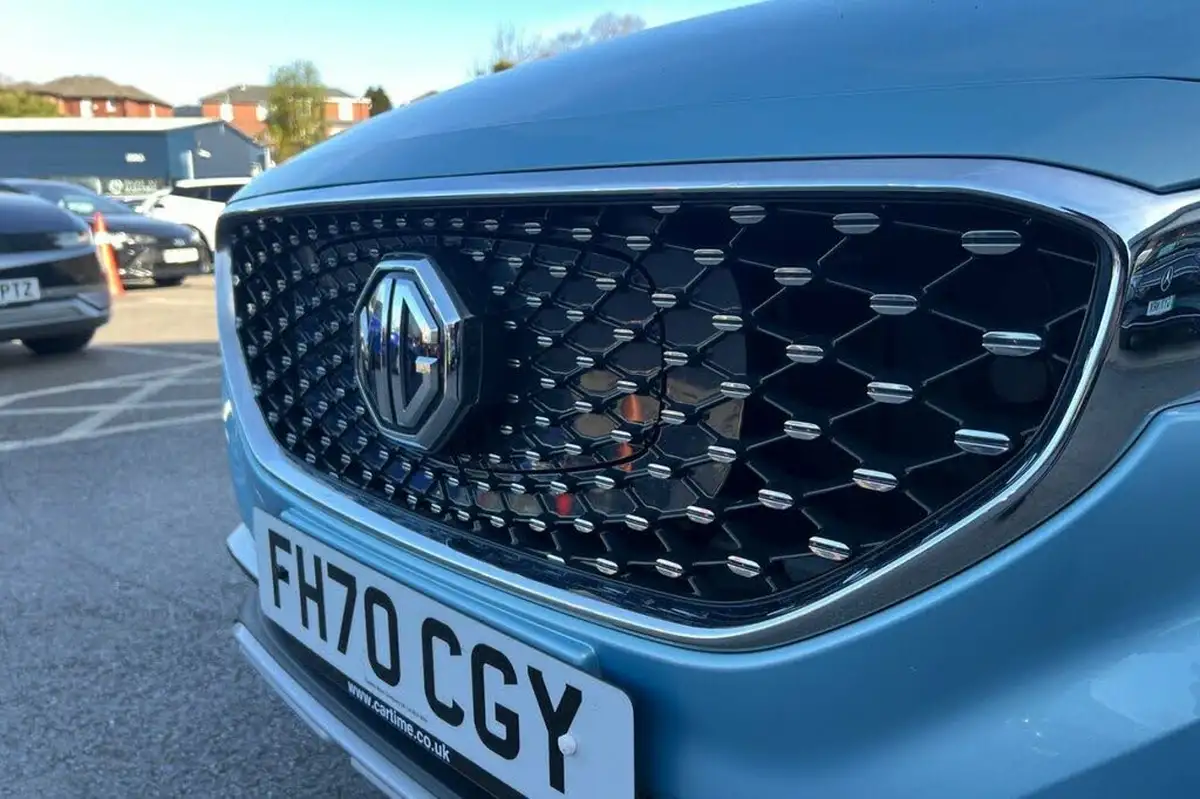 2021-mg-zs-suv-e-exclusive-ev-big-17