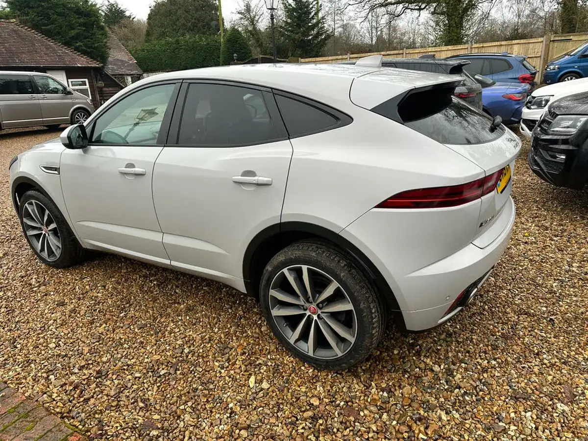 2019-jaguar-e-pace-20-i4d-r-dynamic-hse-180ps-big-2