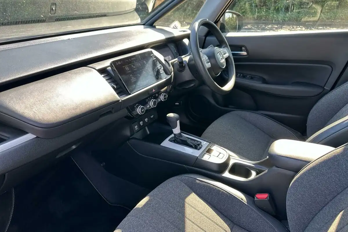2022-honda-jazz-15-i-mmd-sr-109ps-big-1