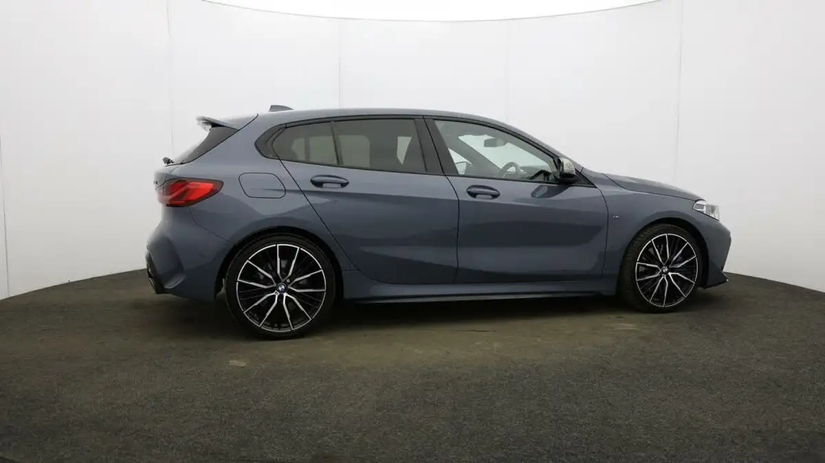 2020-bmw-1-series-20-m135i-xdrive-big-47