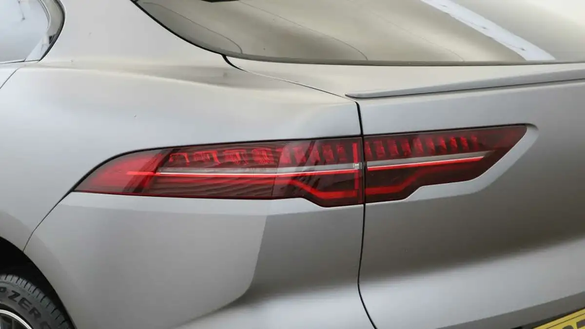 2024-jaguar-i-pace-ev400-400-sport-big-18