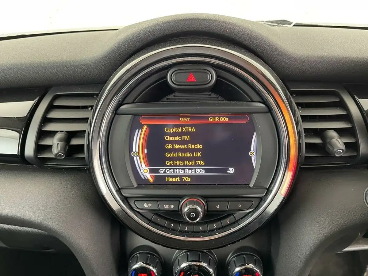 2015-mini-cooper-20-cooper-s-5d-sport-auto-big-13