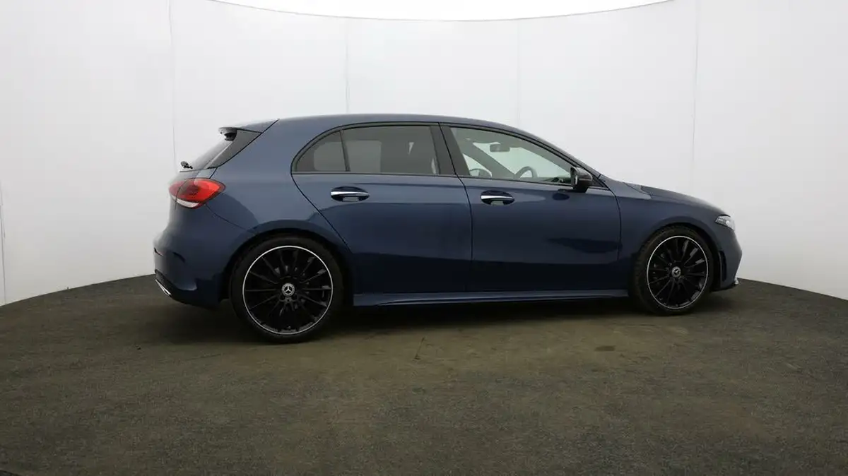 2022-mercedes-benz-a-class-13-a180-amg-line-premium-plus-night-edition-hatchback-5d-big-47