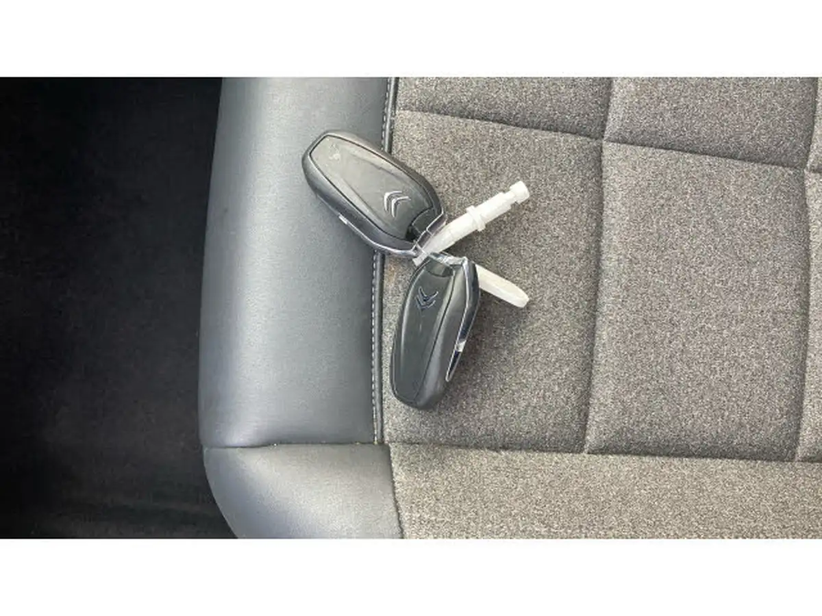 2022-citroen-c5-aircross-15bluehdi-shine-ss-big-19