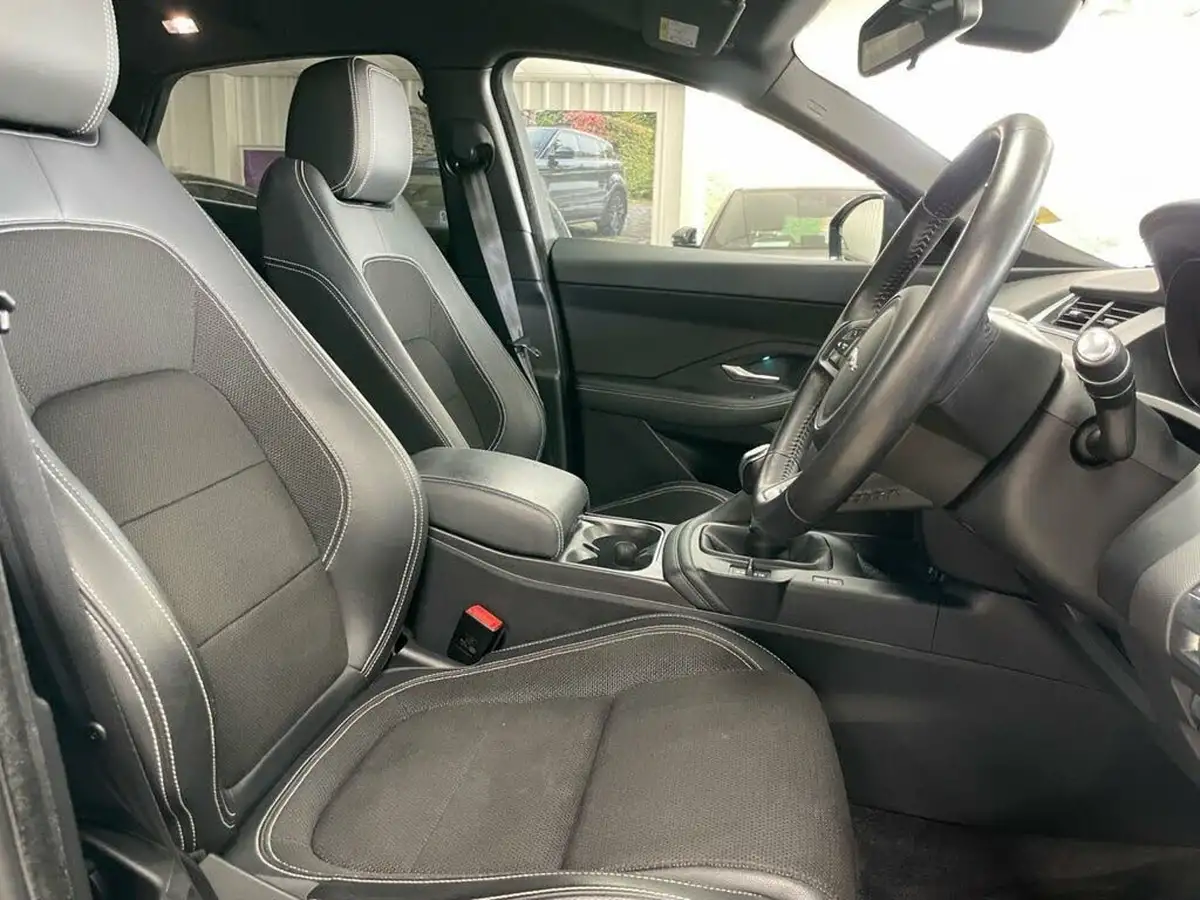 2019-jaguar-e-pace-20-i4d-r-dynamic-150ps-big-18
