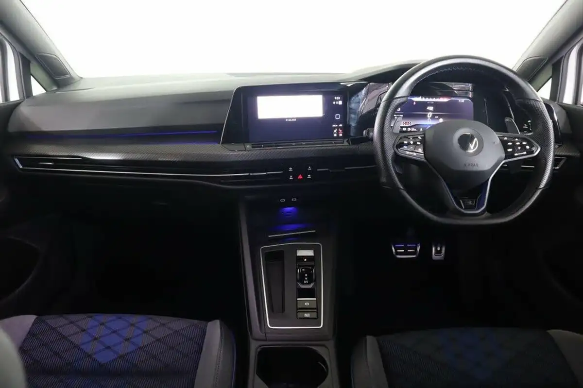 2021-volkswagen-golf-20-tsi-r-hatchback-big-9