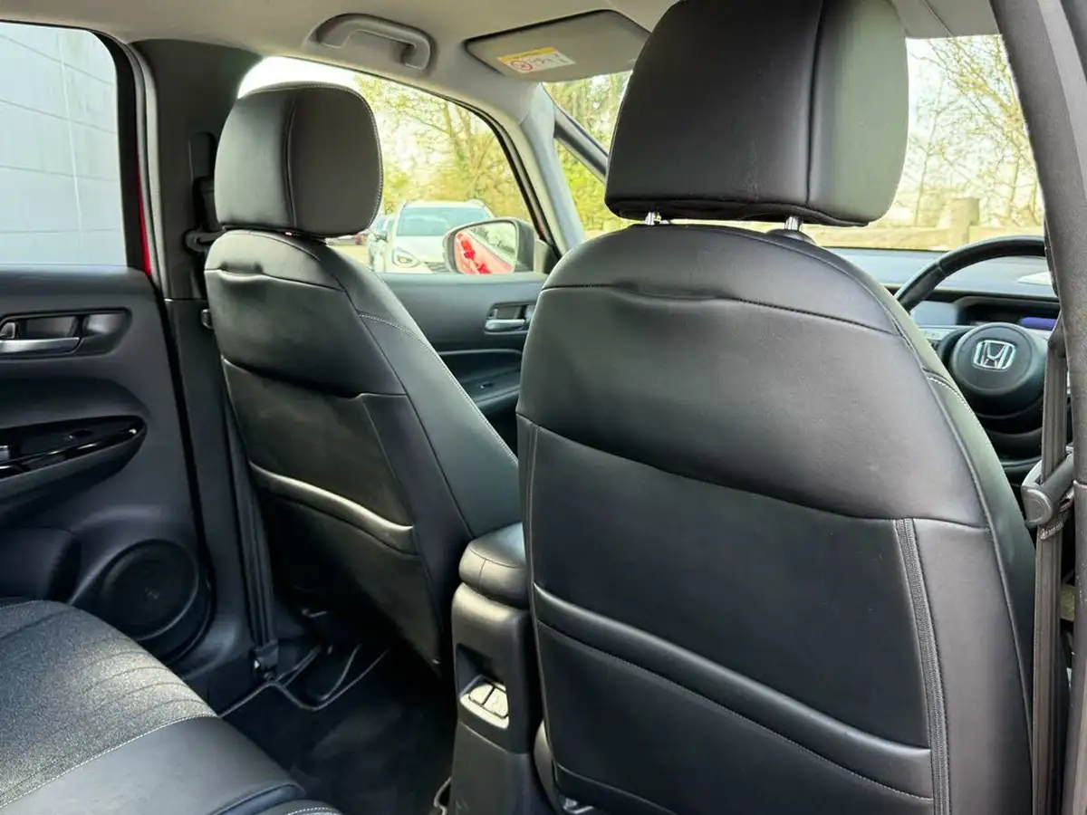 2020-honda-jazz-15-i-mmd-ex-big-74