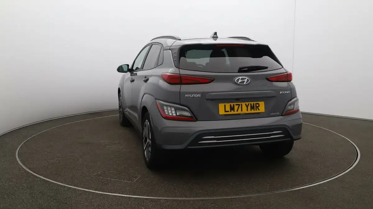 2021-hyundai-kona-e-ultimate-big-56