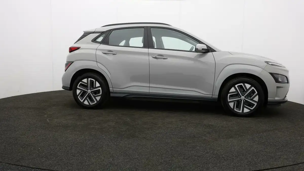2021-hyundai-kona-e-se-connect-big-32