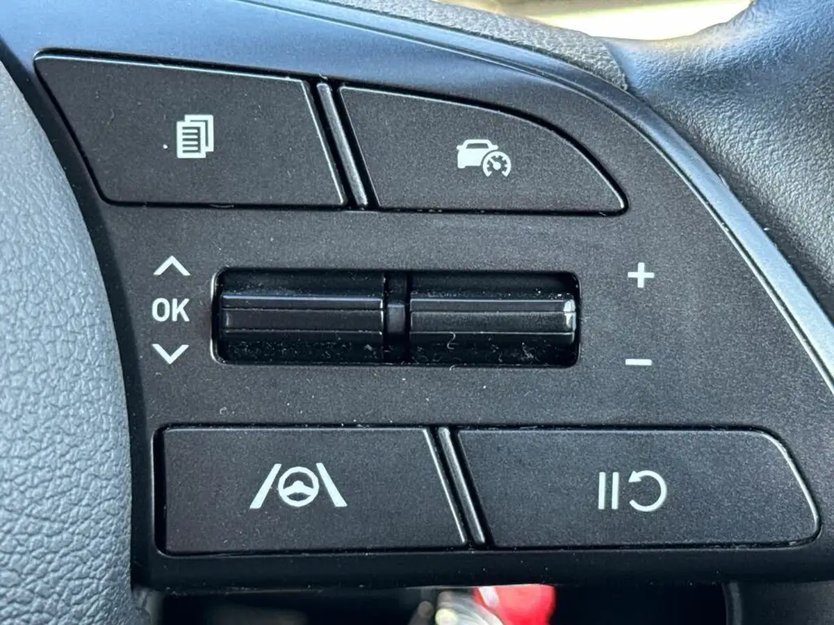 2021-hyundai-i20-10-t-gdi-se-connect-eclutch-imt-big-16