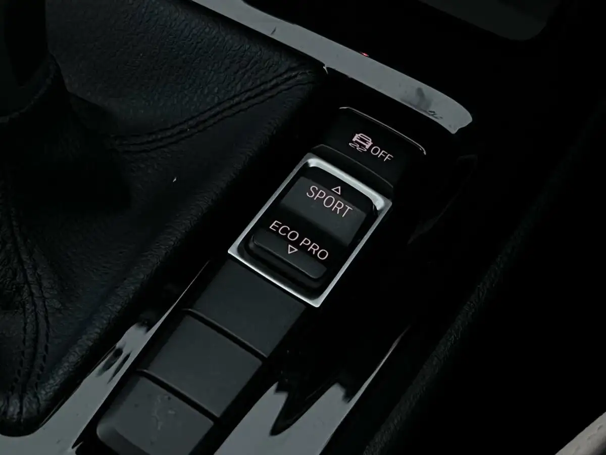 2018-bmw-x1-20-sdrive-20i-xline-ss-big-33
