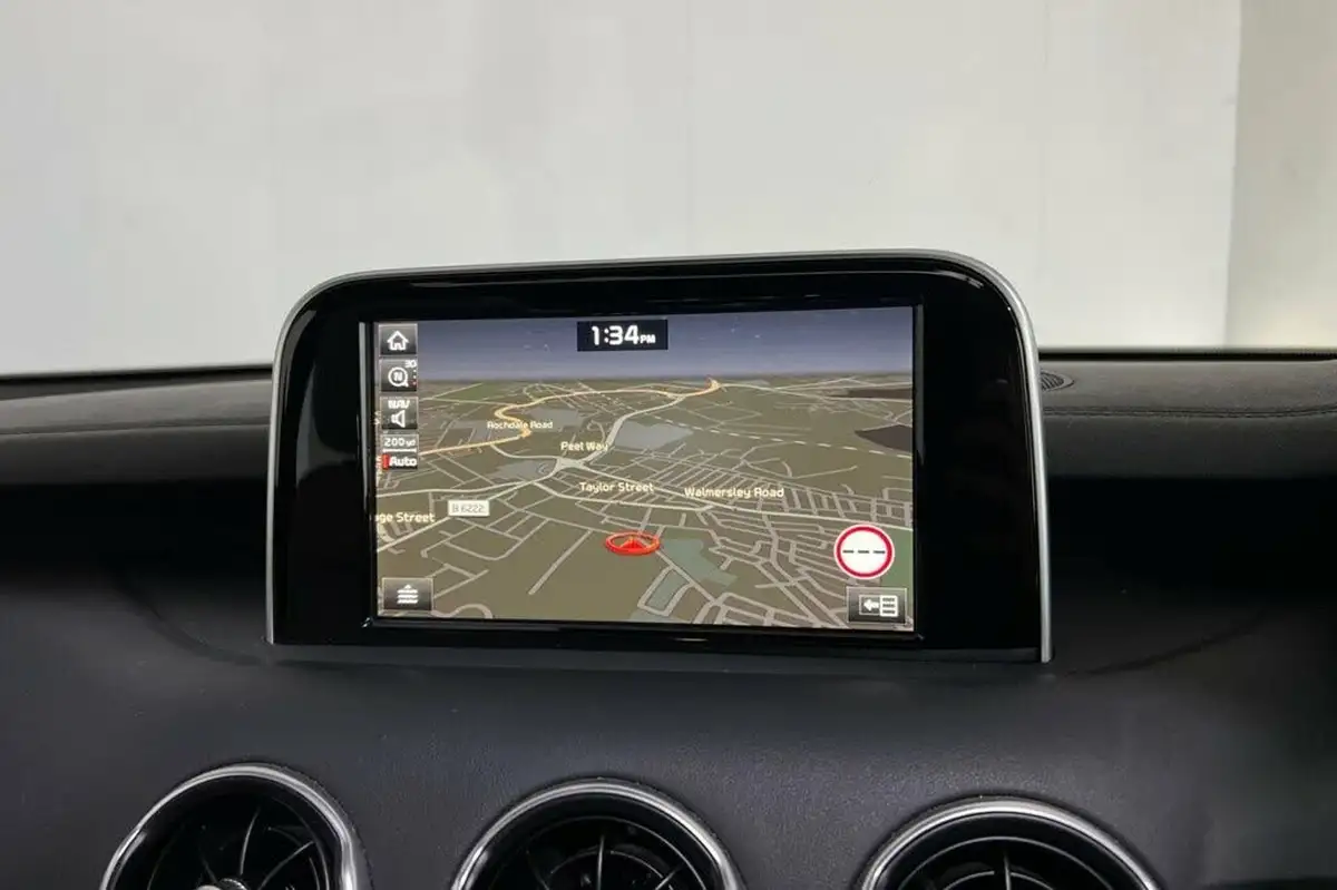 2018-kia-stinger-20-t-gdi-gt-line-s-big-13