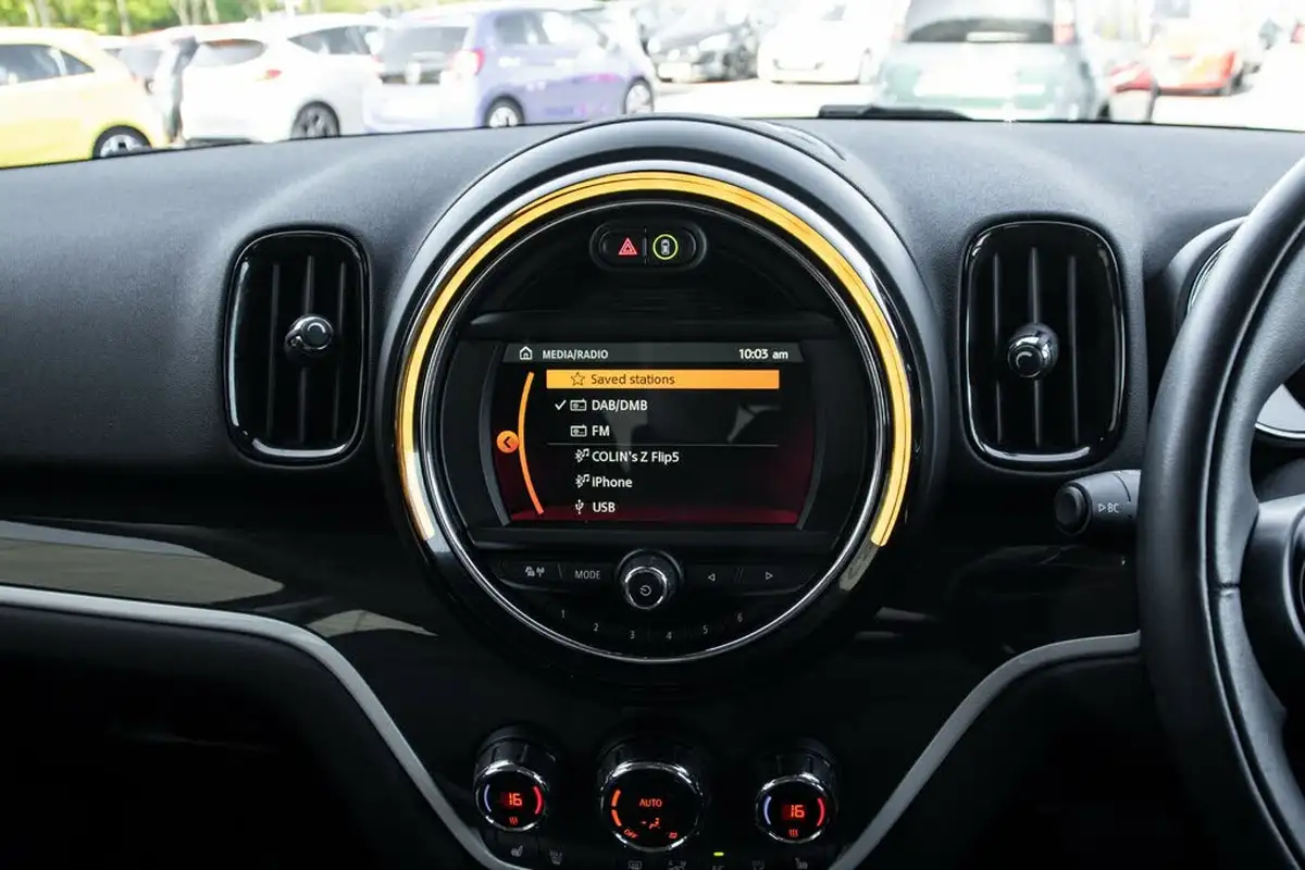 2018-mini-countryman-15-cooper-s-e-phev-ss-big-26