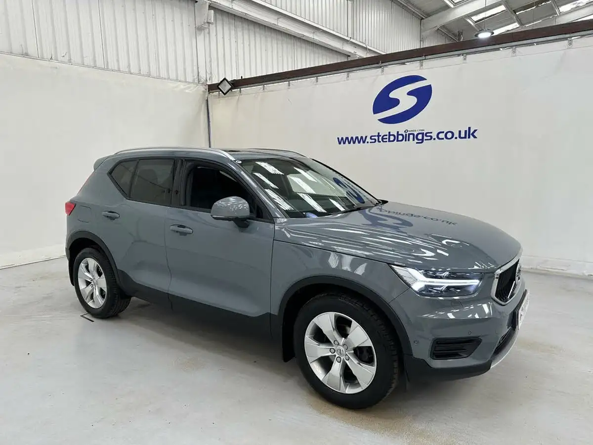 2019-volvo-xc40-20td-d3-momentum-big-1