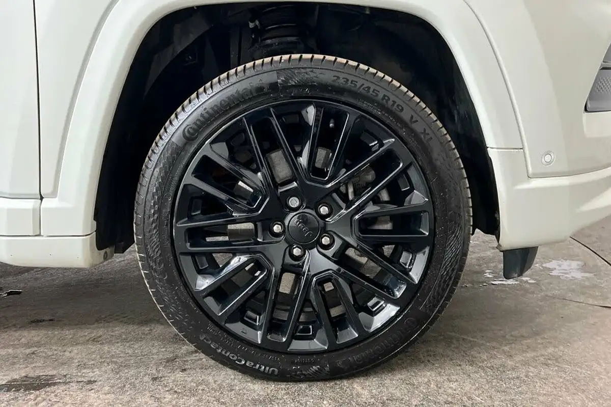 2023-jeep-compass-13-gse-s-big-10