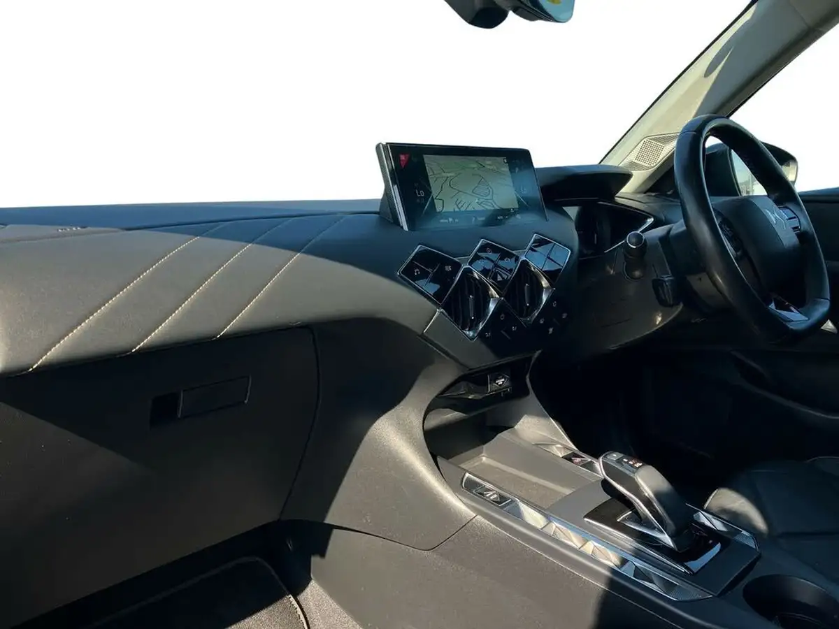 2021-ds-ds-3-crossback-e-tense-ultra-prestige-big-5