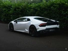2016-lamborghini-huracan-small-4