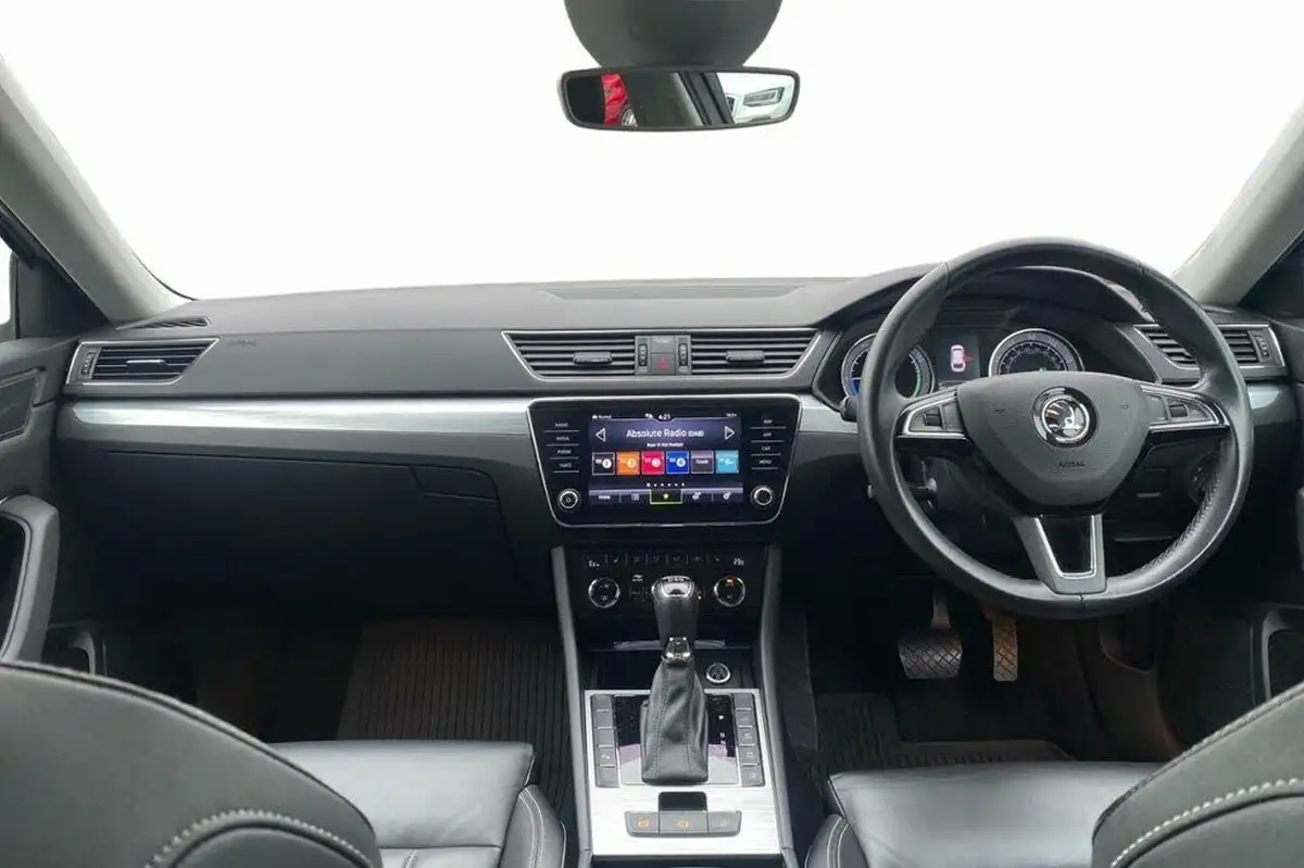 2020-skoda-superb-14-tsi-se-technology-estate-big-8