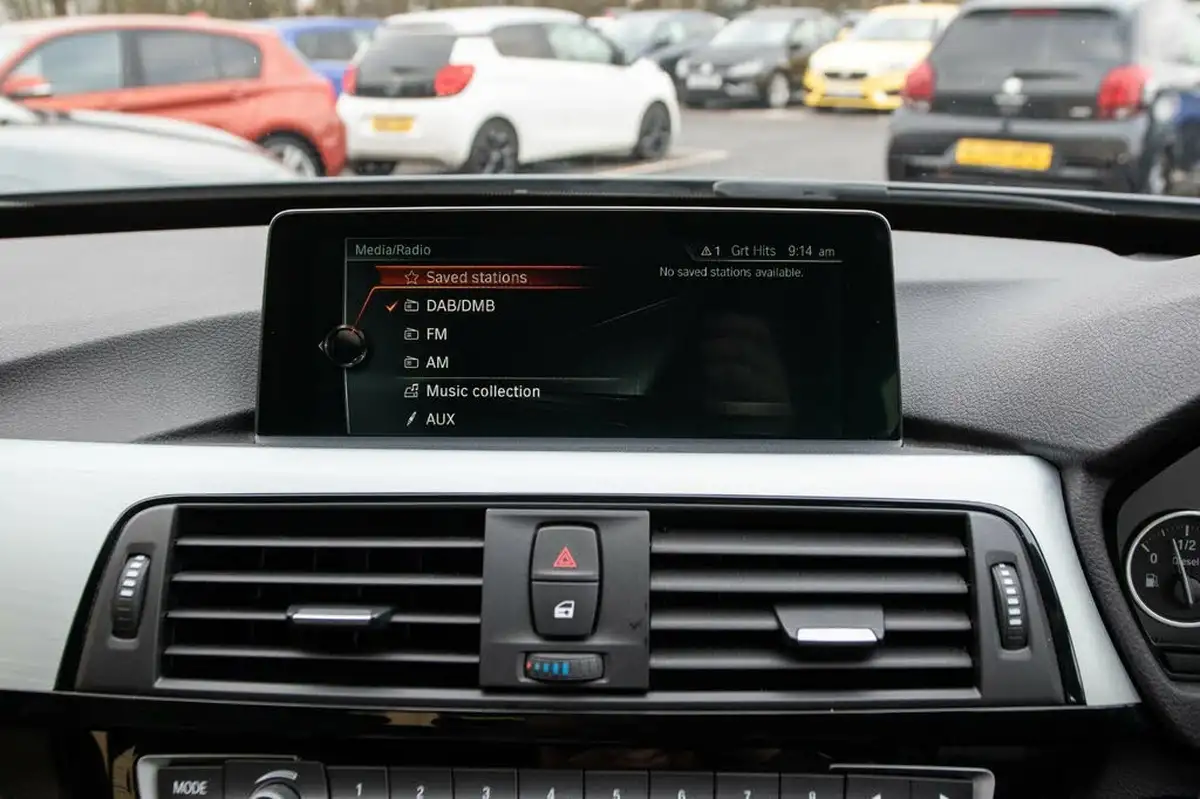 2017-bmw-3-series-20td-320d-m-sport-gt-auto-big-24