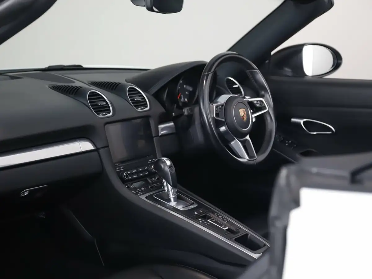 2019-porsche-boxster-718-20-boxster-pdk-big-26