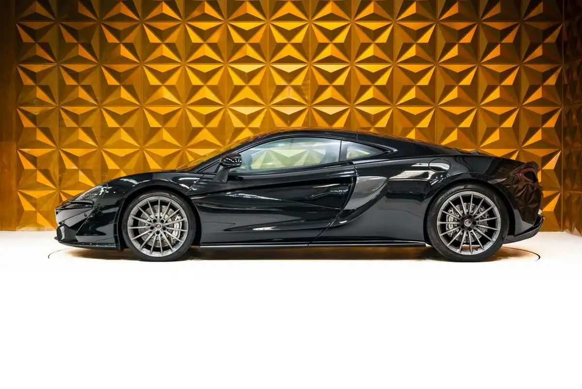 2017-mclaren-570gt-38-big-3