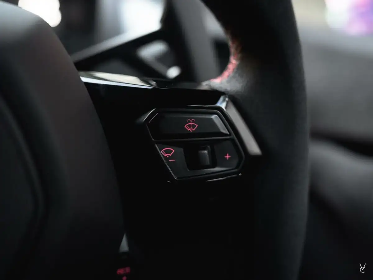 2023-lamborghini-huracan-52-tecnica-big-15