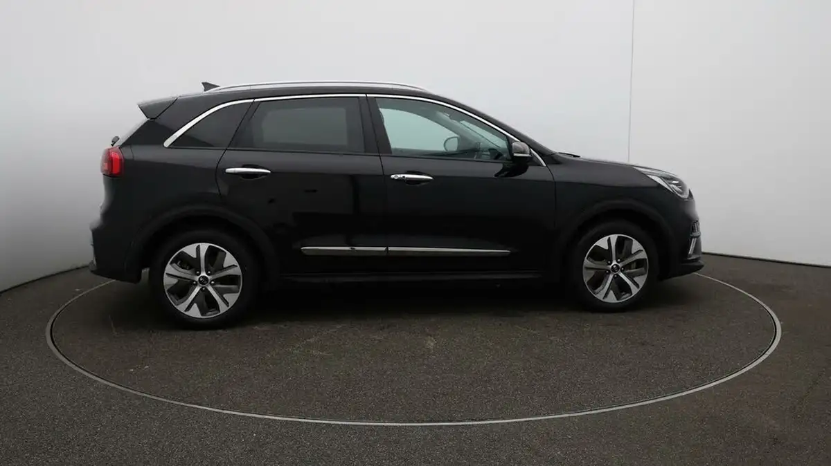 2021-kia-e-niro-ev-4-big-46