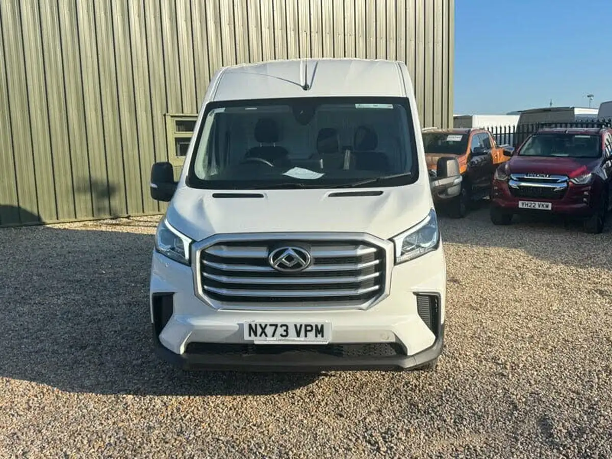 2023-maxus-deliver-9-big-2