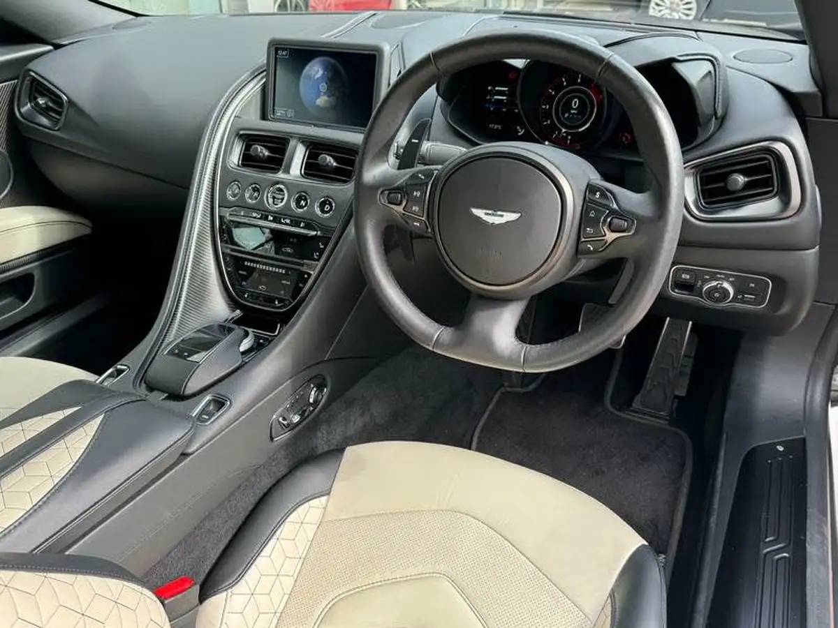 2020-aston-martin-dbs-52-v12-superleggera-volante-big-2