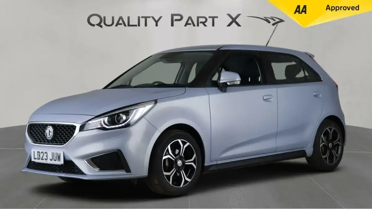 2023-mg-mg3-15-vti-tech-exclusive-nav-big-2