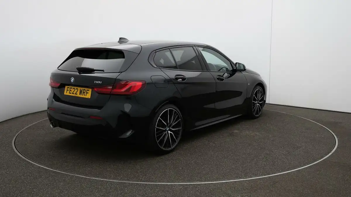 2022-bmw-1-series-15-118i-m-sport-lcp-dct-big-46