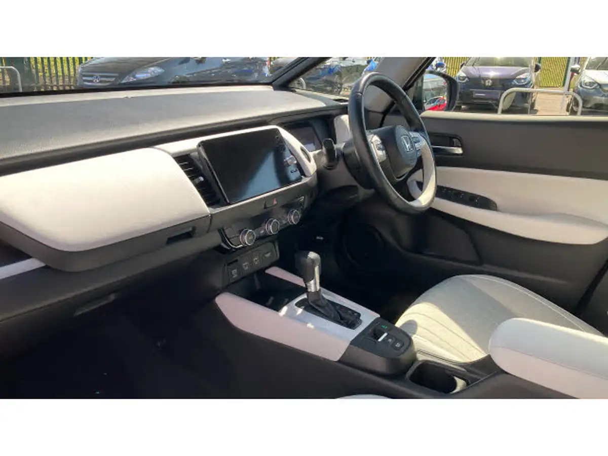 2021-honda-jazz-15-i-mmd-ex-107ps-big-1