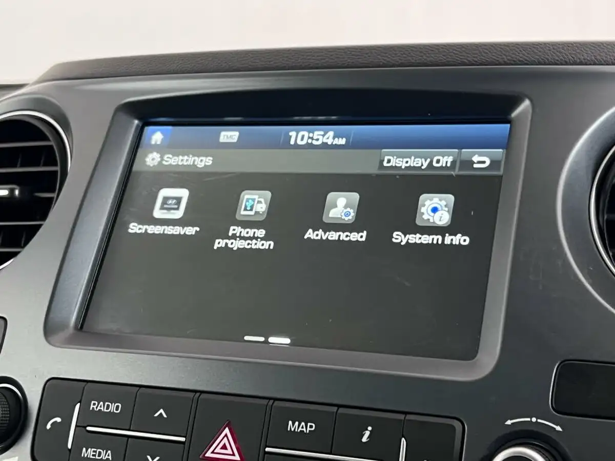 2019-hyundai-i10-10-play-big-23