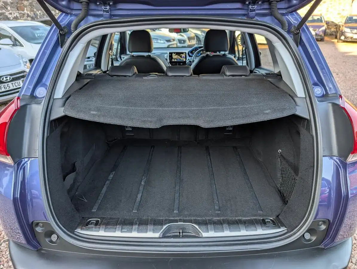 2014-peugeot-2008-crossover-16e-hdi-allure-92bhp-big-12