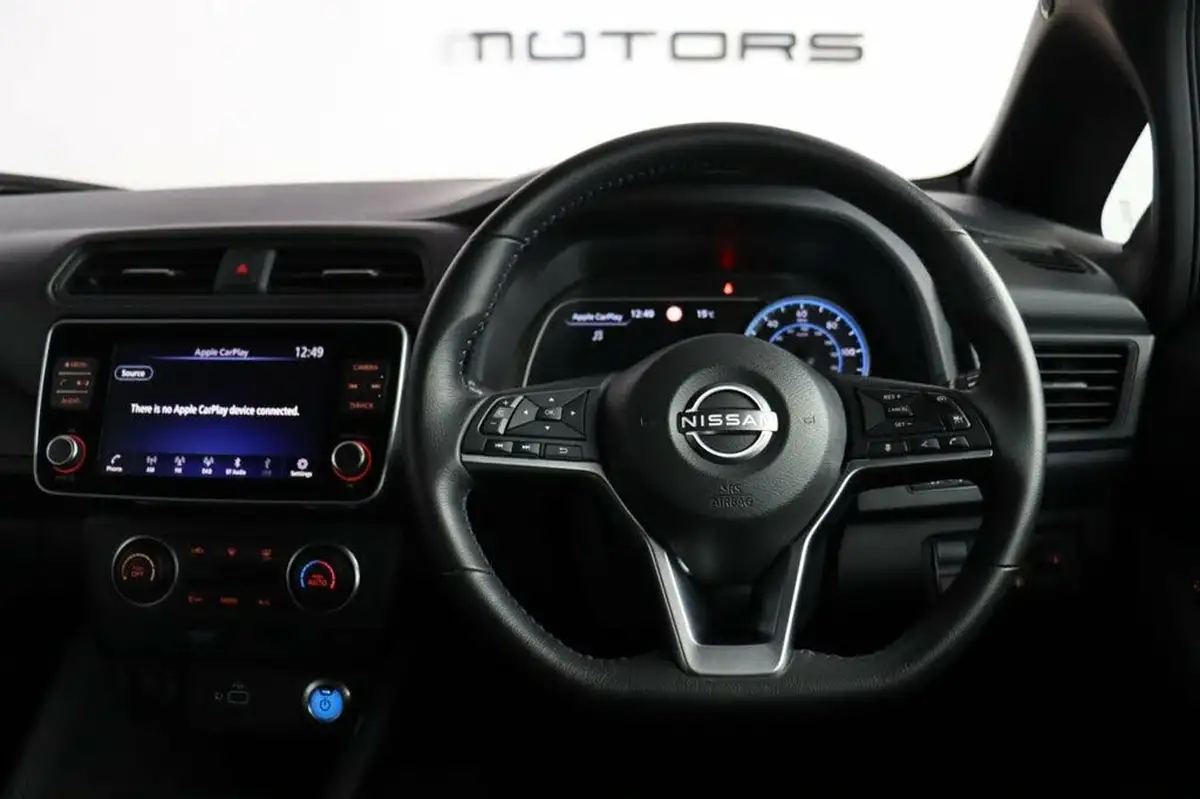 2022-nissan-leaf-e-acenta-39kwh-big-28