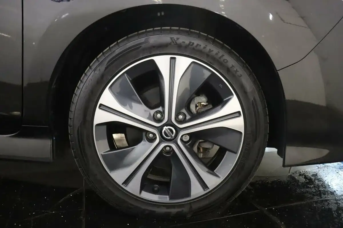 2021-nissan-leaf-e-n-connecta-big-35