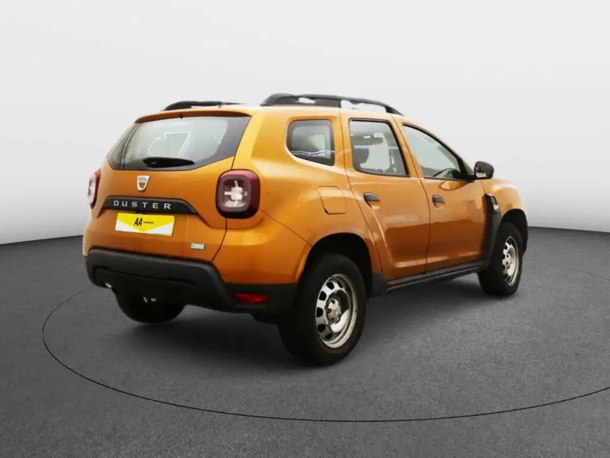 2021-dacia-duster-10-tce-essential-100bhp-bi-fuel-station-wagon-5d-big-3