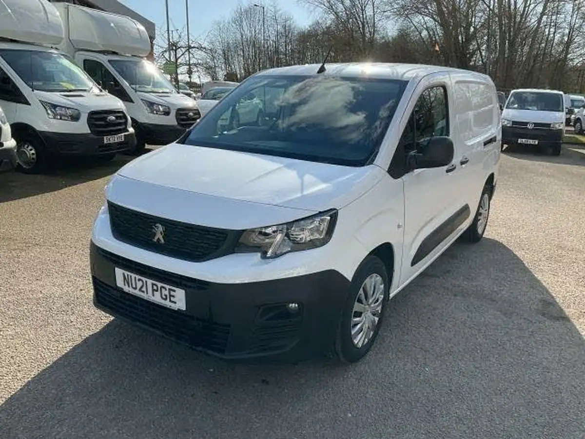 2021-peugeot-partner-15-bluehdi-950-professional-100ps-eu6dt-long-panel-big-2