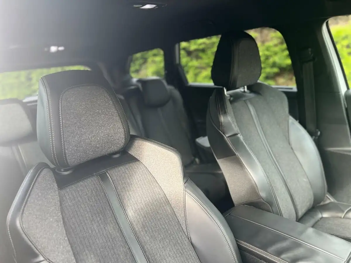 2018-peugeot-5008-suv-16-thp-gt-line-big-15