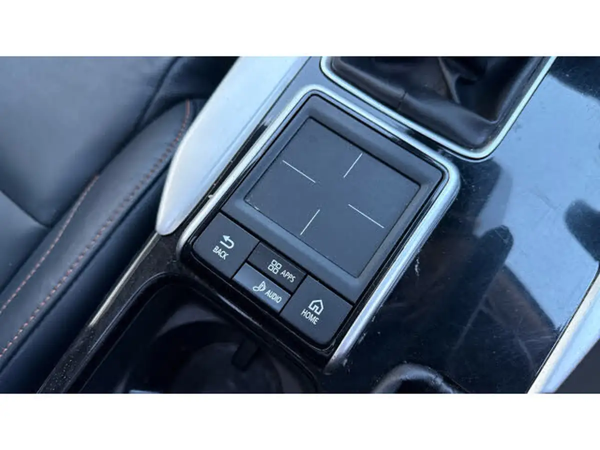 2019-mitsubishi-eclipse-cross-15-4-big-30
