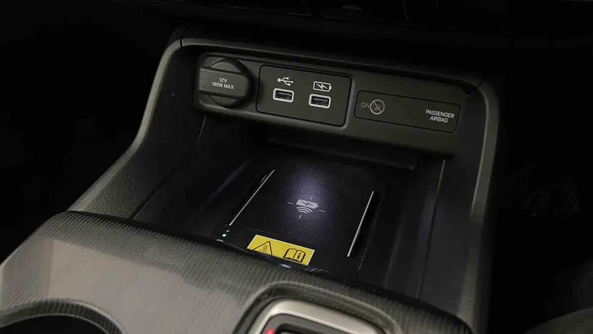 2024-honda-civic-20-i-mmd-advance-big-47