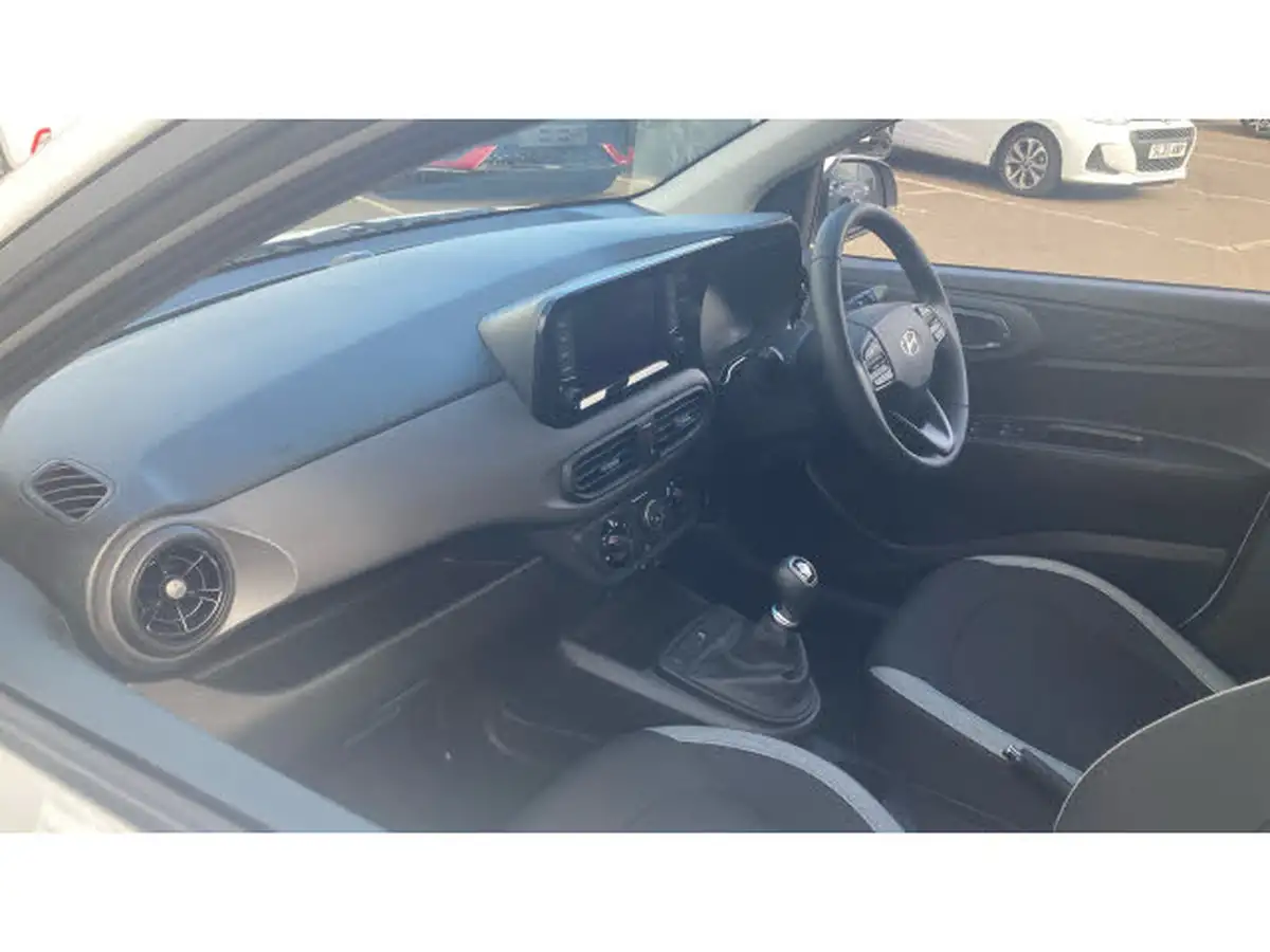 2025-hyundai-i10-10-advance-63ps-big-8