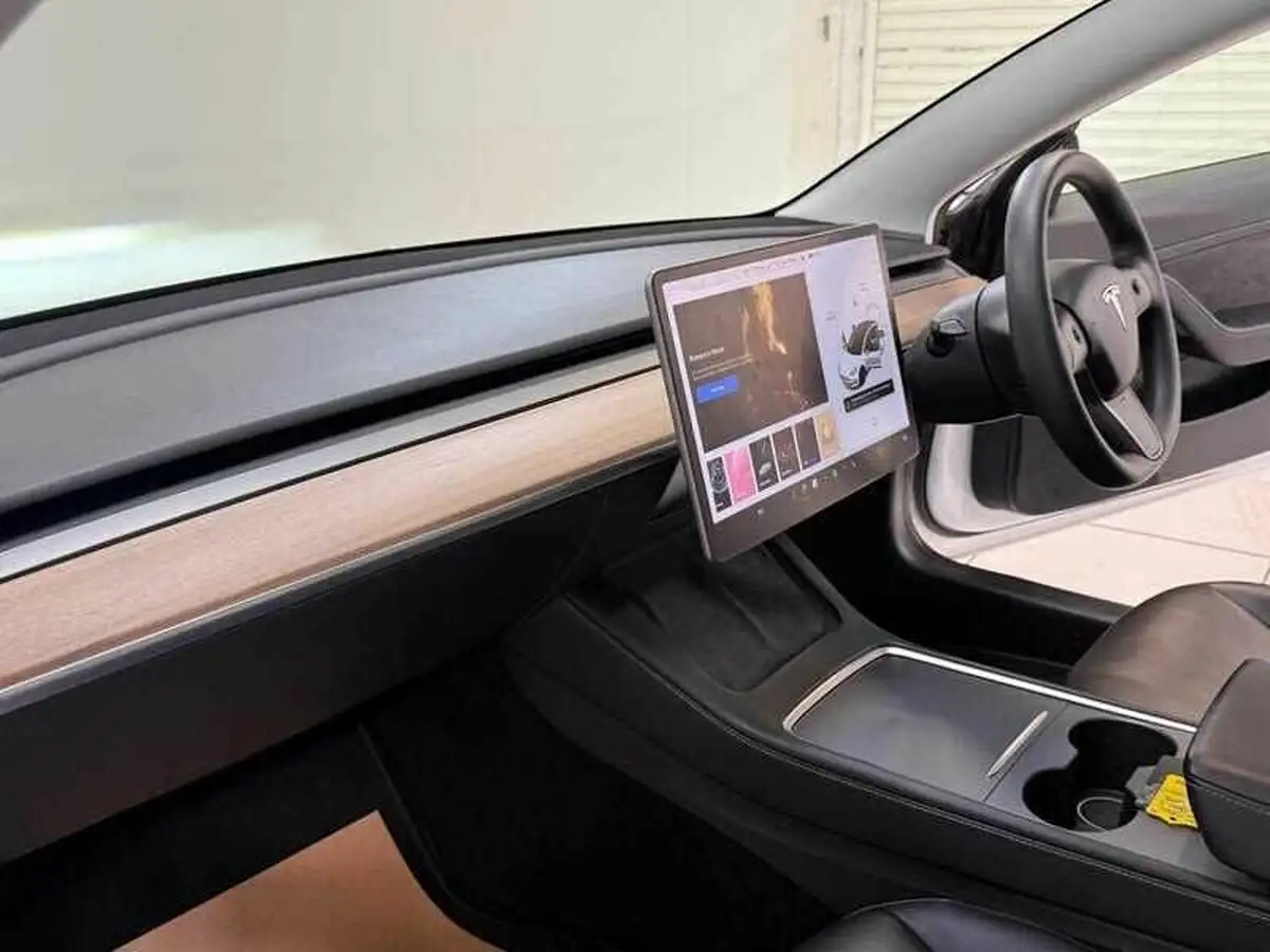 2020-tesla-model-3-e-standard-plus-big-22