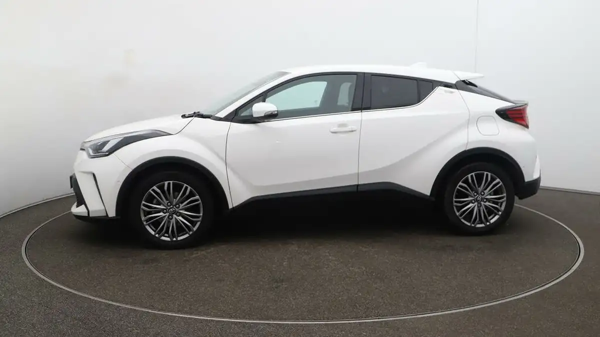 2022-toyota-c-hr-20-vvt-i-excel-big-57